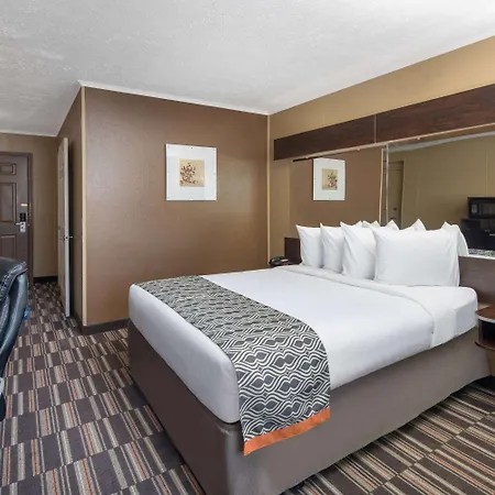 Microtel Inn & Suites By Wyndham Columbia Fort Jackson N Exterior foto